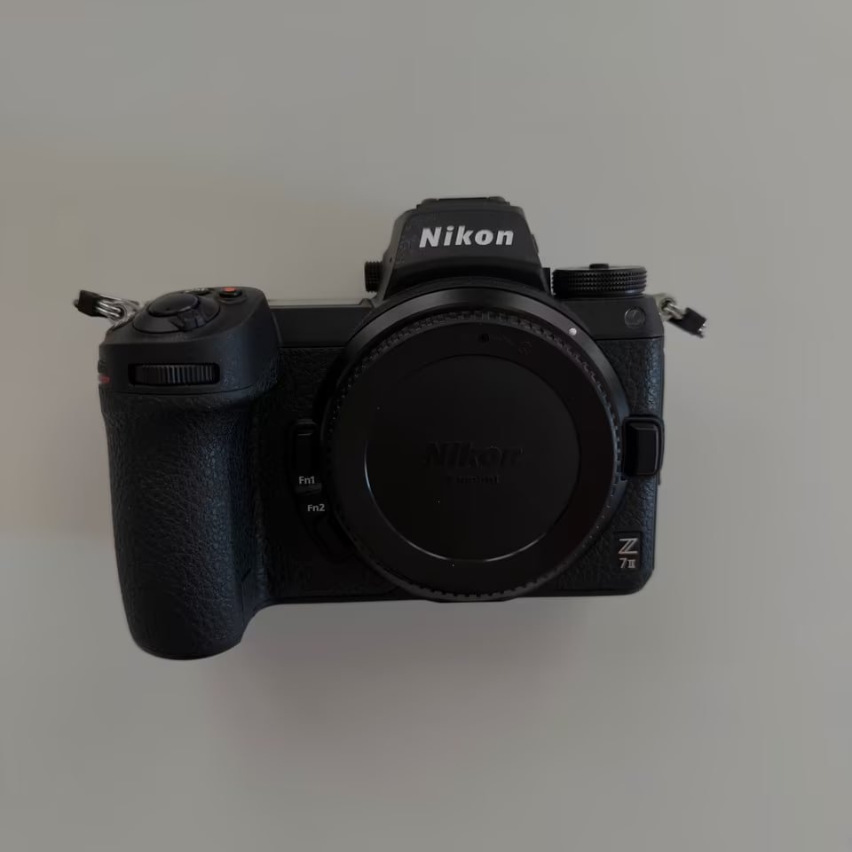 Nikon Z7II + NIKKOR Z 24-70mm f/4 S Kit