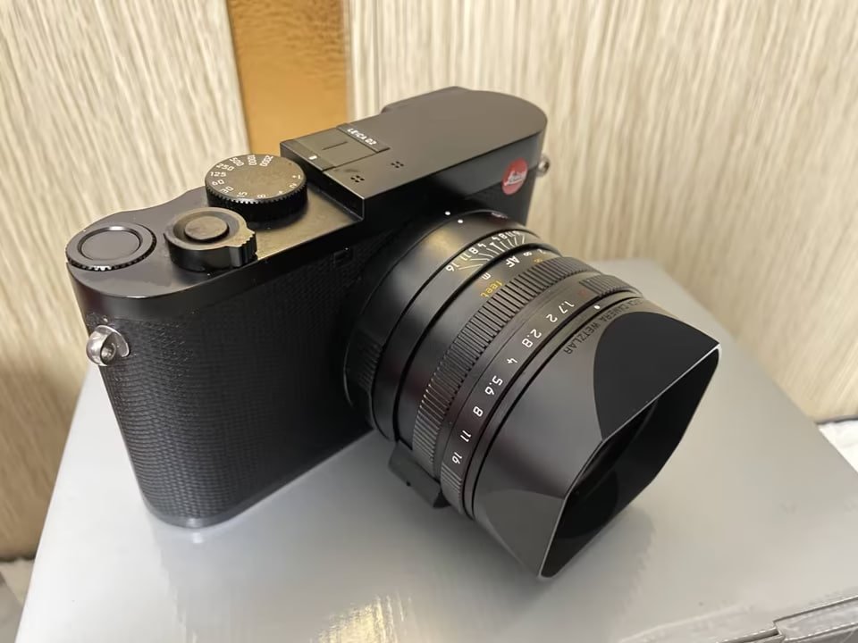 Leica Q2