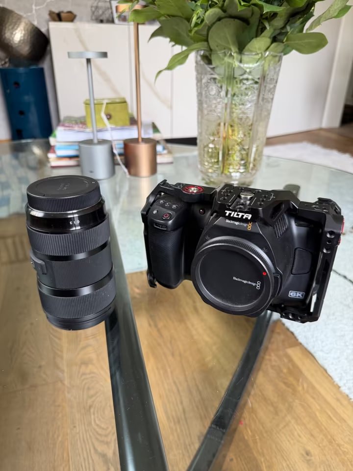 Blackmagic Pocket Cinema Camera 6K Pro + Sigma 18-35mm f/1.8 DC HSM Art