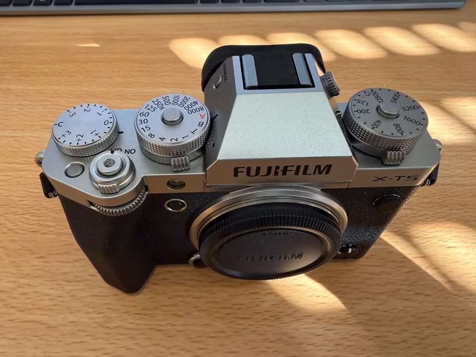 Fujifilm X-T5 Argento