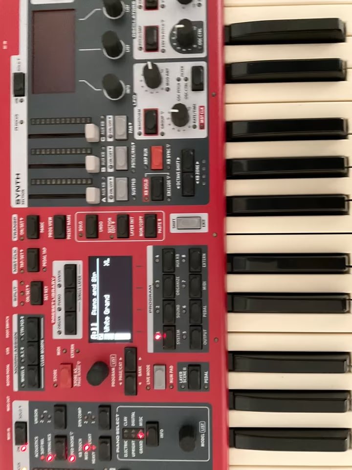 Clavia Nord Stage 4