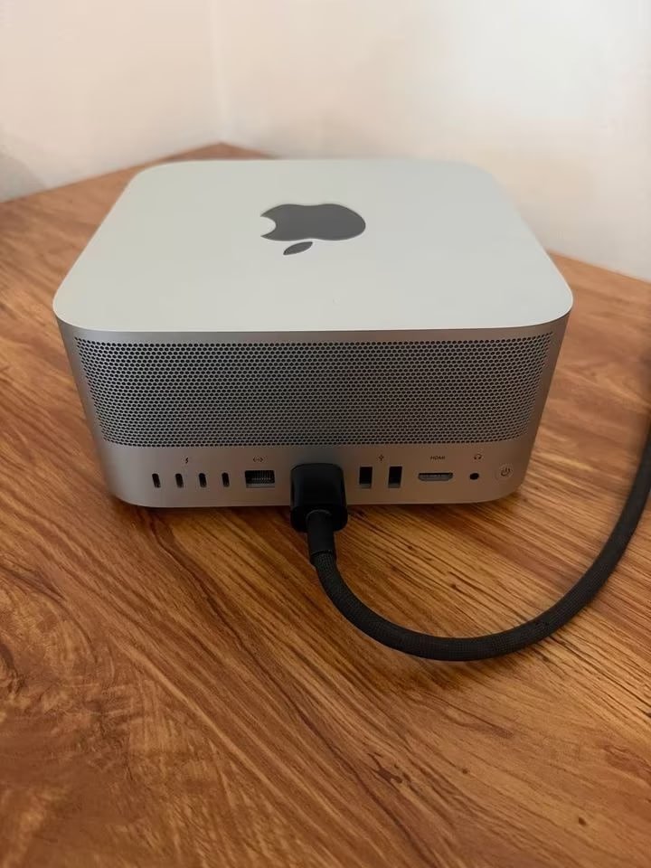 Apple Mac Studio 2023 M2 Ultra