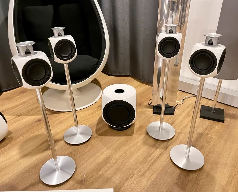 Bang & Olufsen BeoLab 3 + BeoLab 2