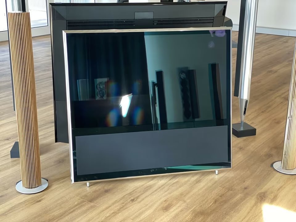 Bang & Olufsen BeoVision 11-46 MK3