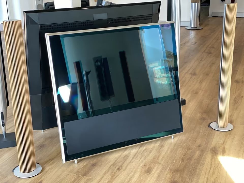 Bang & Olufsen BeoVision 11-46 MK3