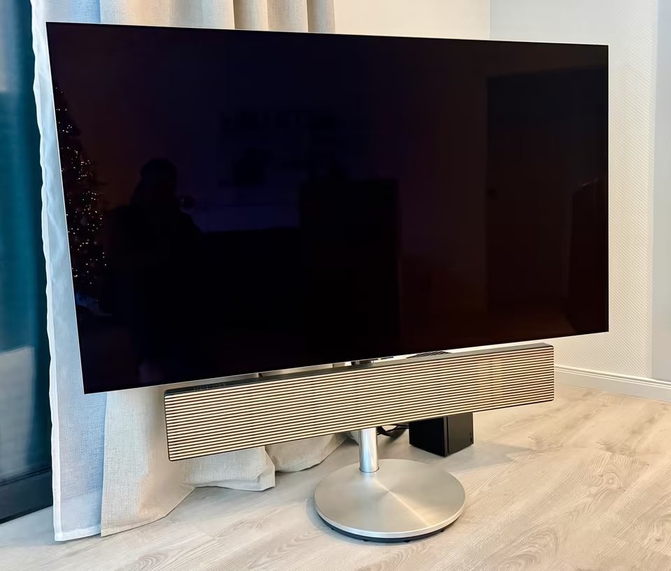 Bang & Olufsen Beosound Stage + LG OLED65G3