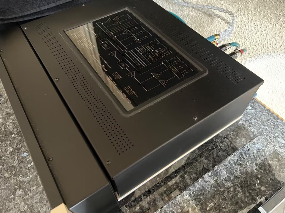 McIntosh C52