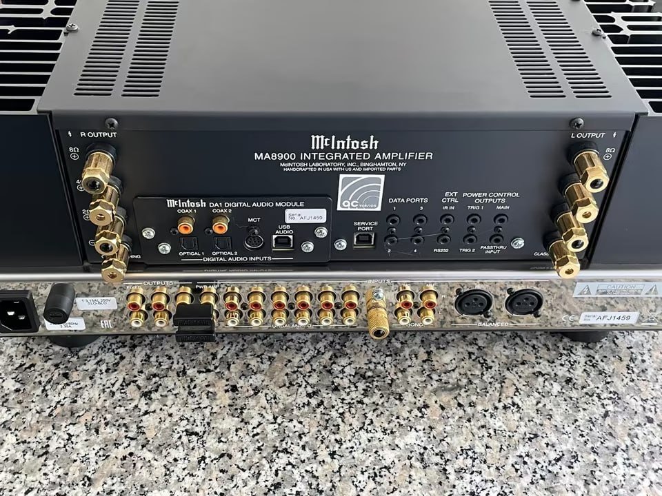 McIntosh MA8900