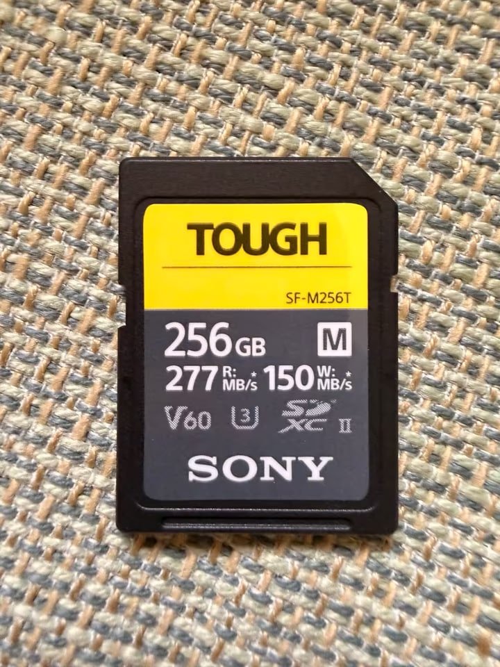 Sony Alpha 7 IV + FE 24-105 mm F4 G OSS