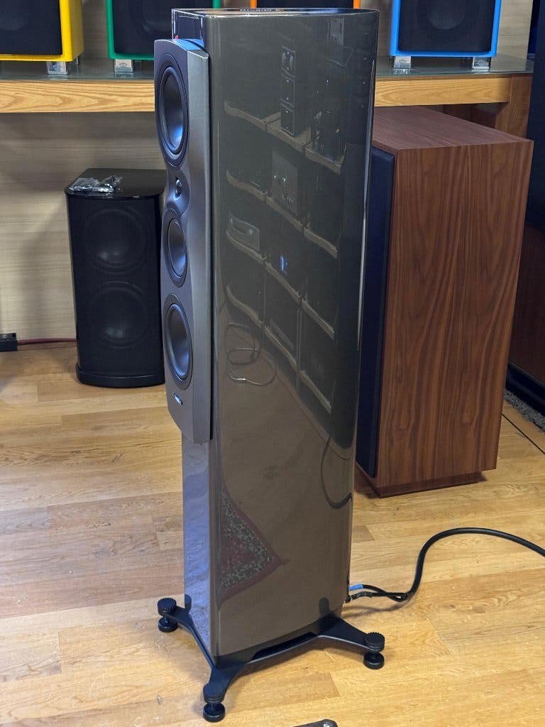 Dynaudio Confidence 30
