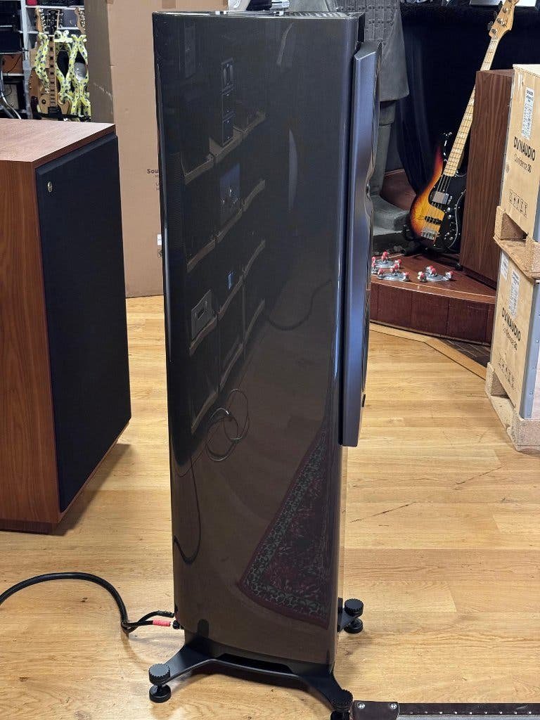 Dynaudio Confidence 30