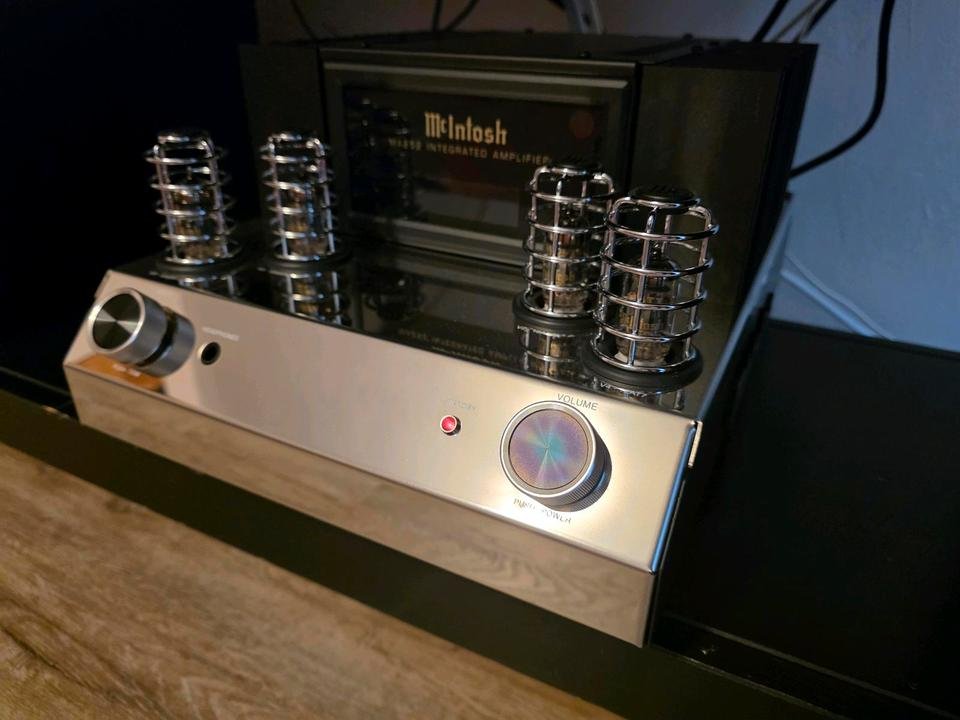 McIntosh MA252
