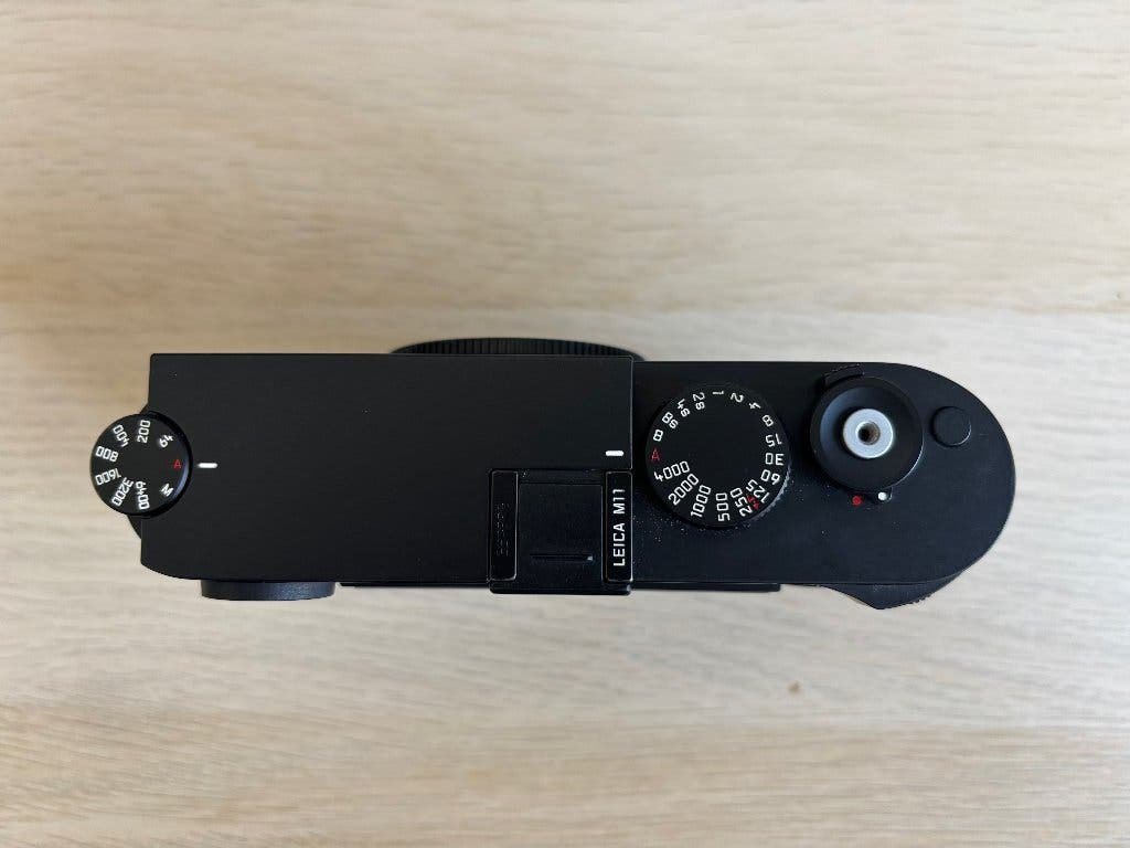 Leica M11