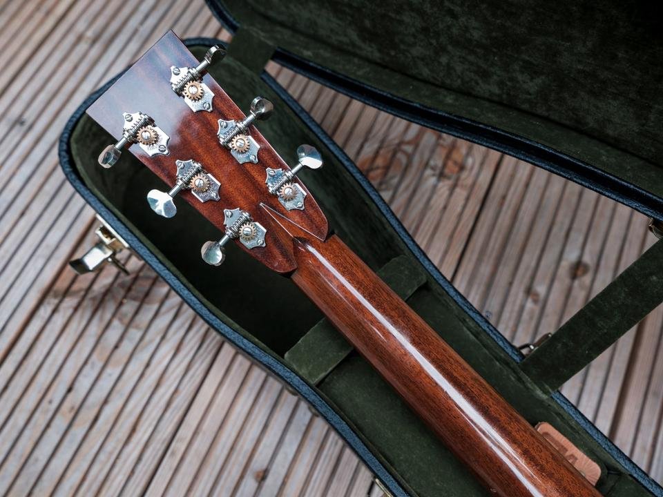 Collings D2H
