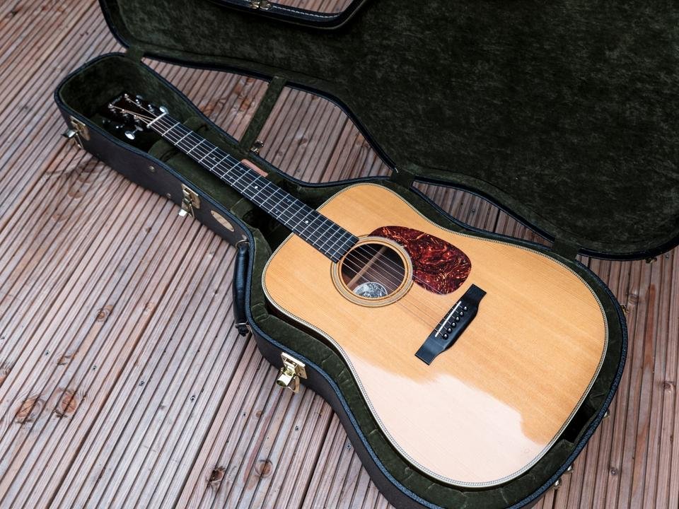 Collings D2H