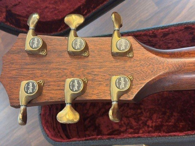 Taylor 814ce