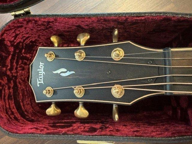 Taylor 814ce