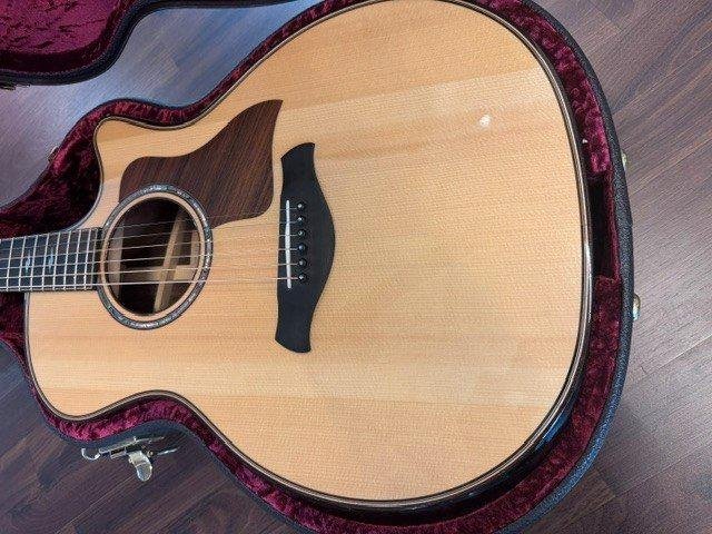 Taylor 814ce
