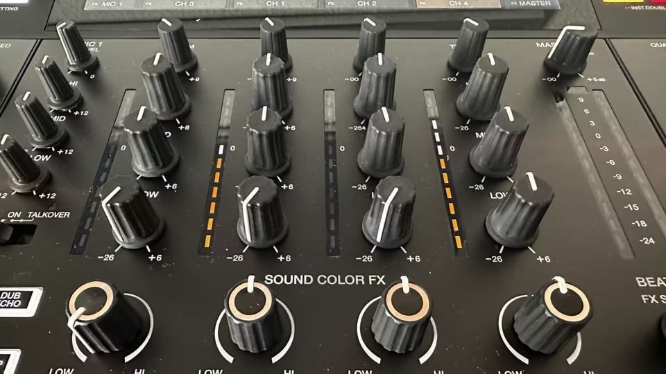 Pioneer DJ OPUS-QUAD