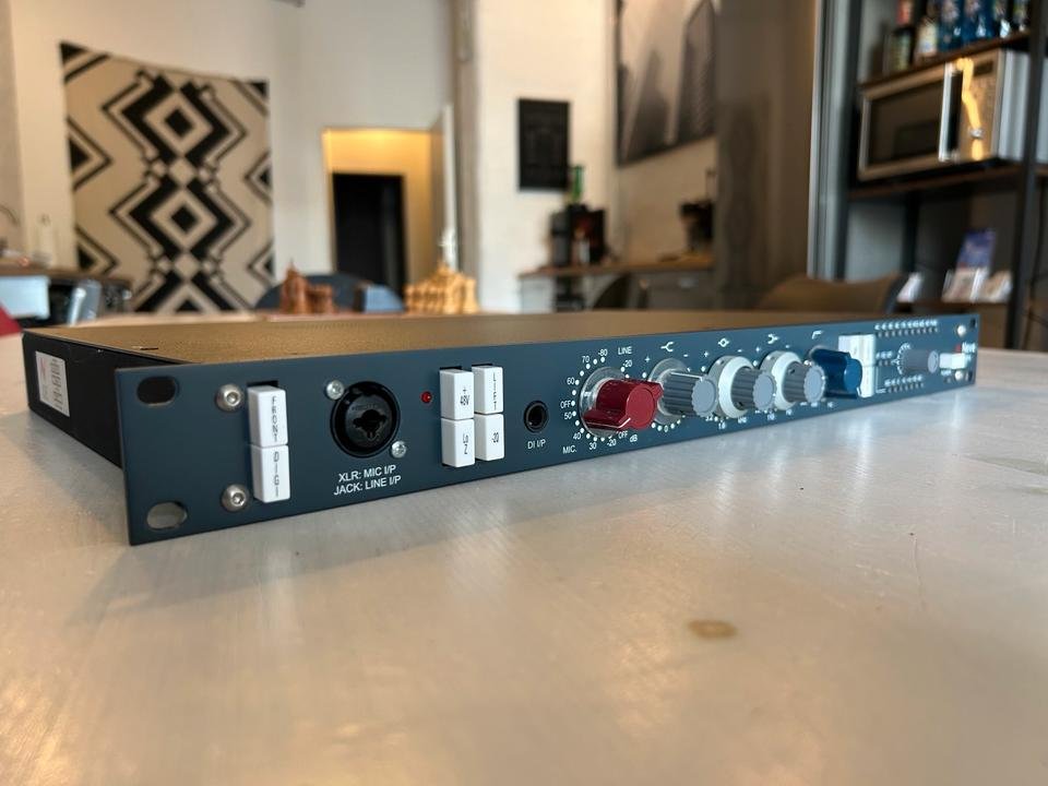 AMS Neve 1073SPX