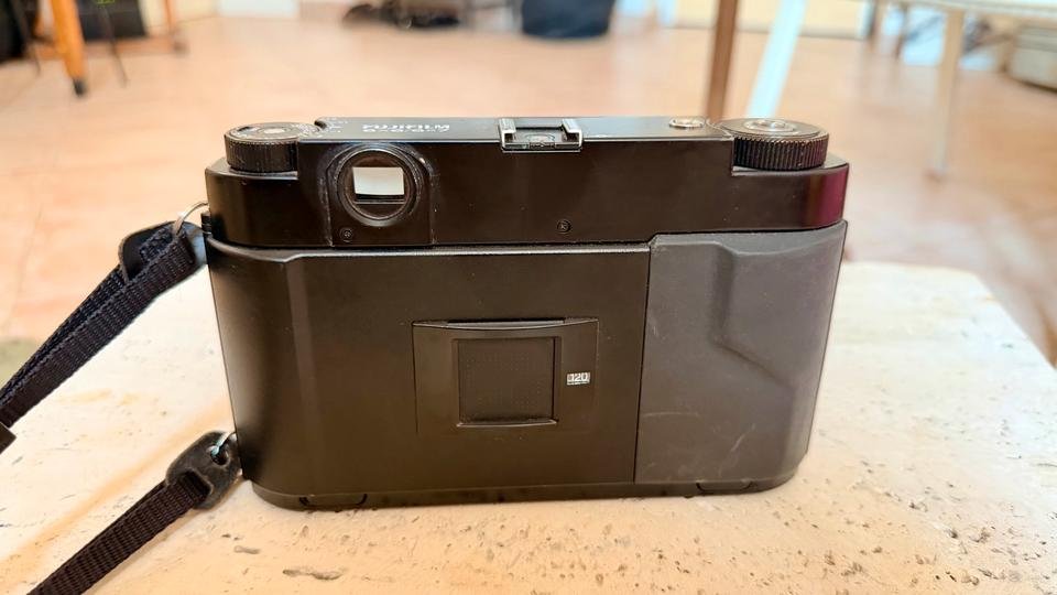 Fujifilm GF670 Professional