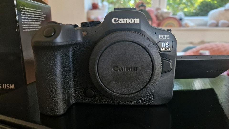 Canon EOS R6 Mark II
