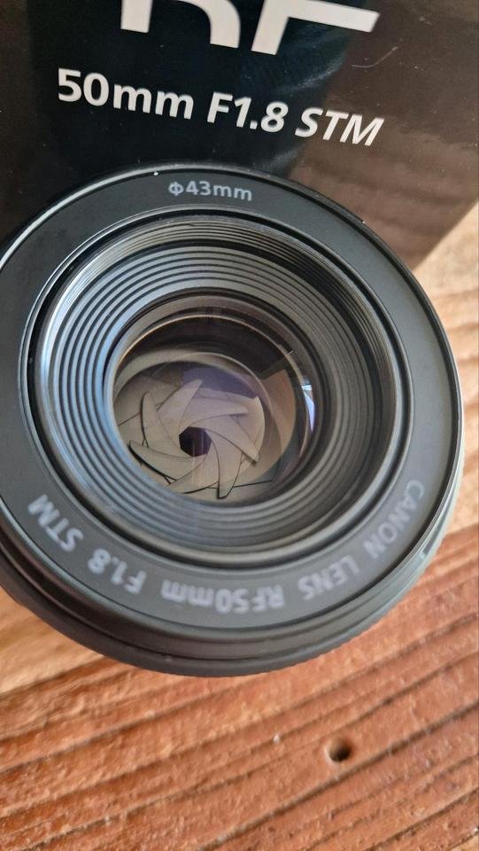 Canon EOS R6 Mark II