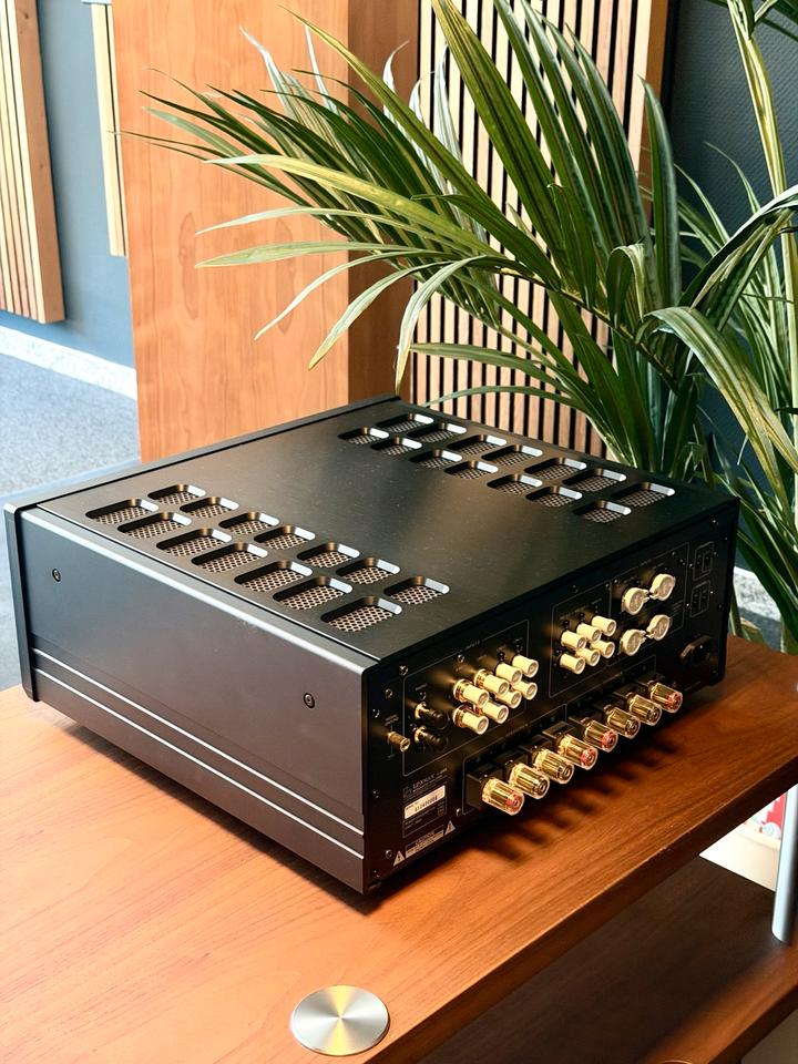 Luxman L-509Z Black Edition CENTENNIAL