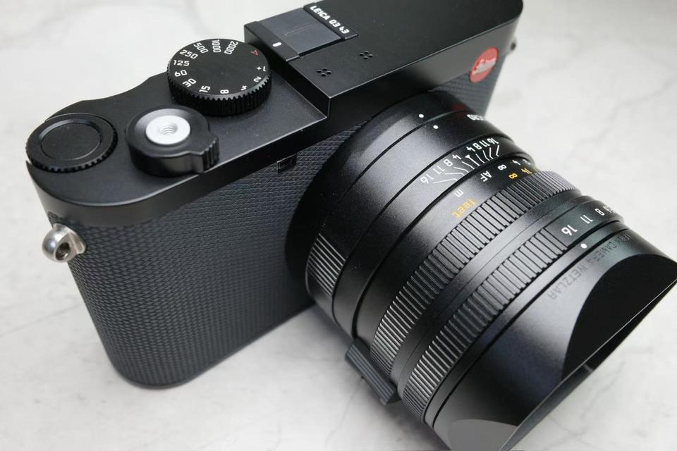 Leica Q3 43