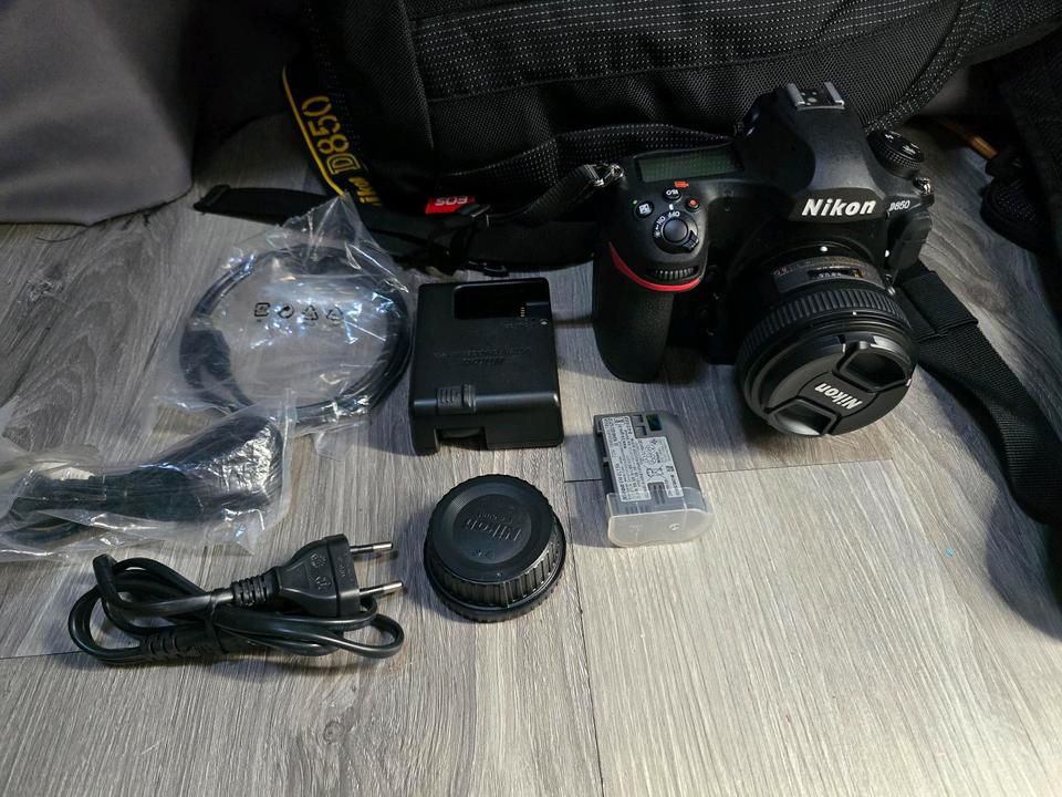 Nikon D850 + AF-S NIKKOR 50mm f/1.8G